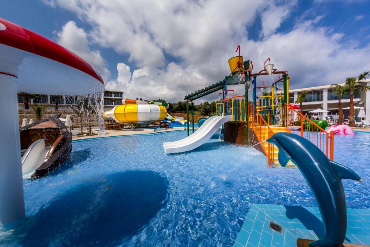 Caretta Paradise Resort & Waterpark Tragaki Exterior photo